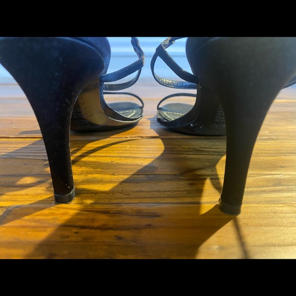 Ralph Lauren Black Suede/Leather Heels - Picture 5 of 10